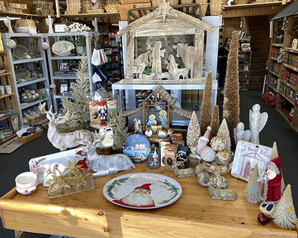 indianola pecan house