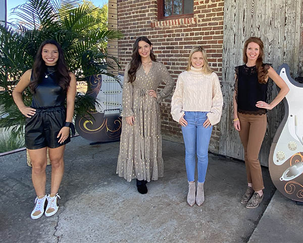 lavender lane models for idianola